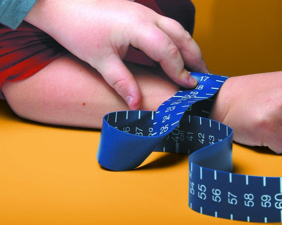 Invicta Tape Measures (10)